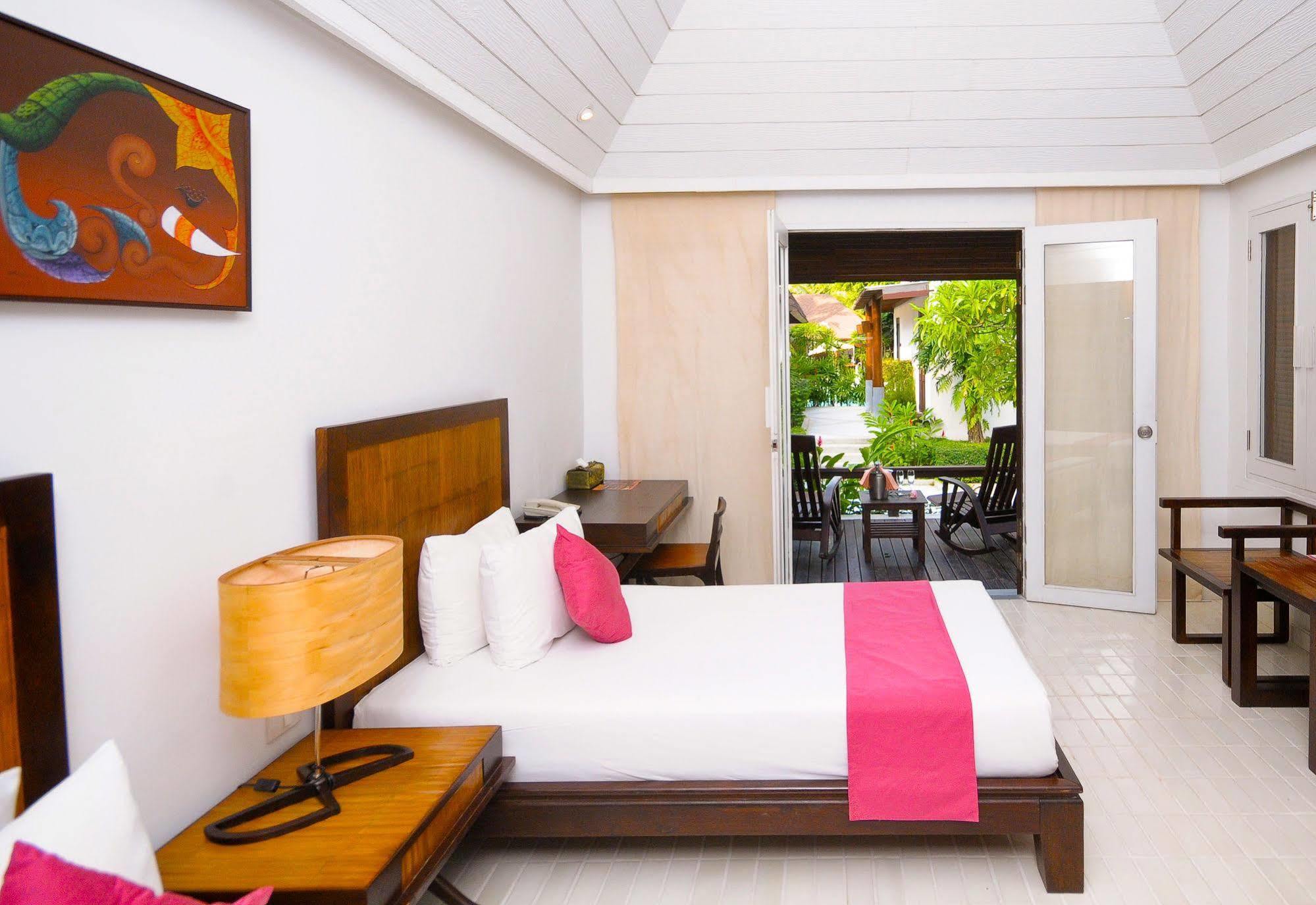 Resort Iyara And Plaza 4*