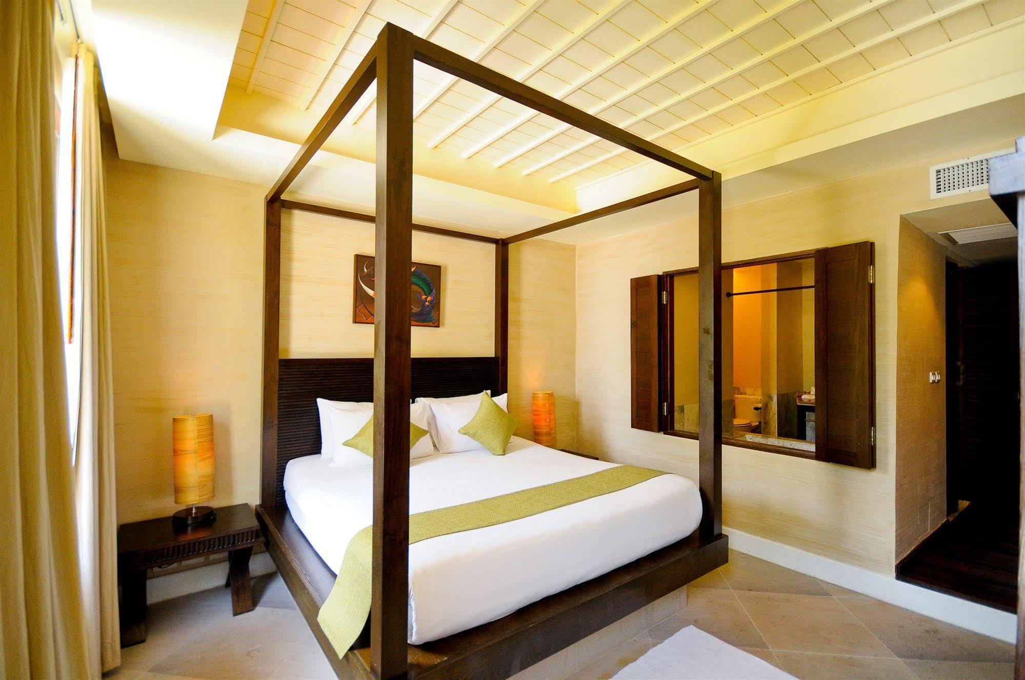 Iyara And Plaza 4* Strand von Chaweng